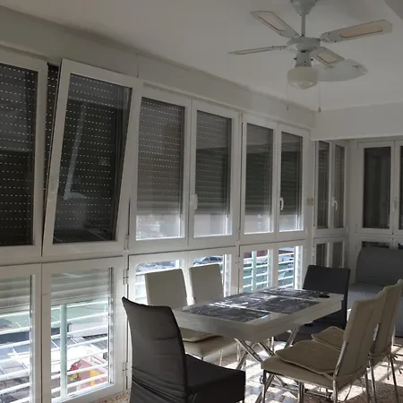 Niza 3b Apartment *